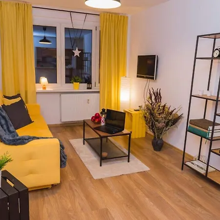 Sloneczny Apartment *